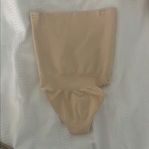 SKIMS Soft Cream Shapewear
